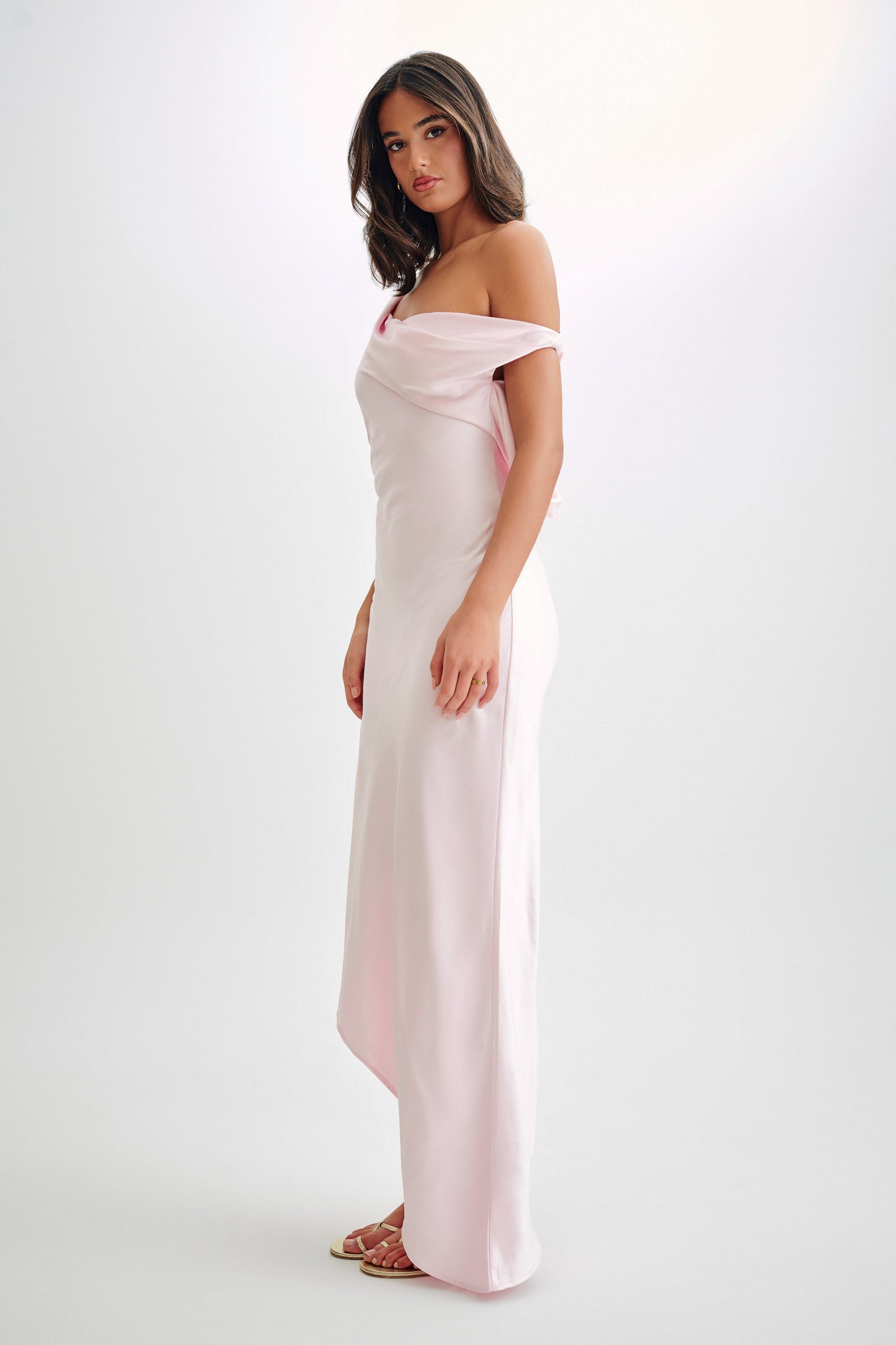 ROF Asimetrik Kenarlı Yvette Slip Maxi Elbise - Soluk Pembe