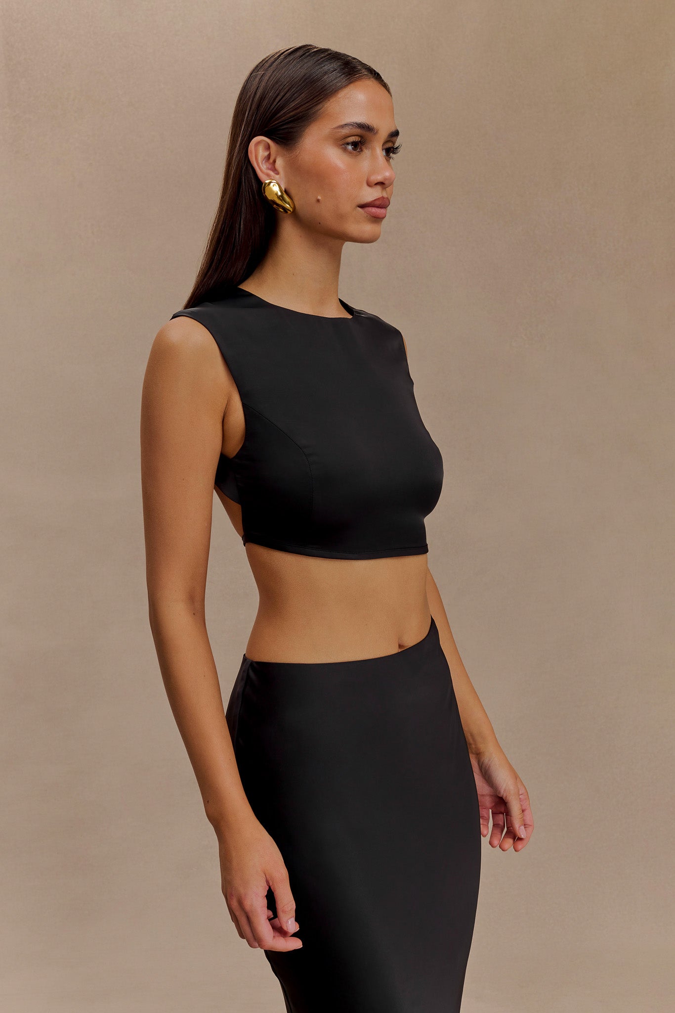 ROF Viviana Saten Kolsuz Crop Top - Siyah