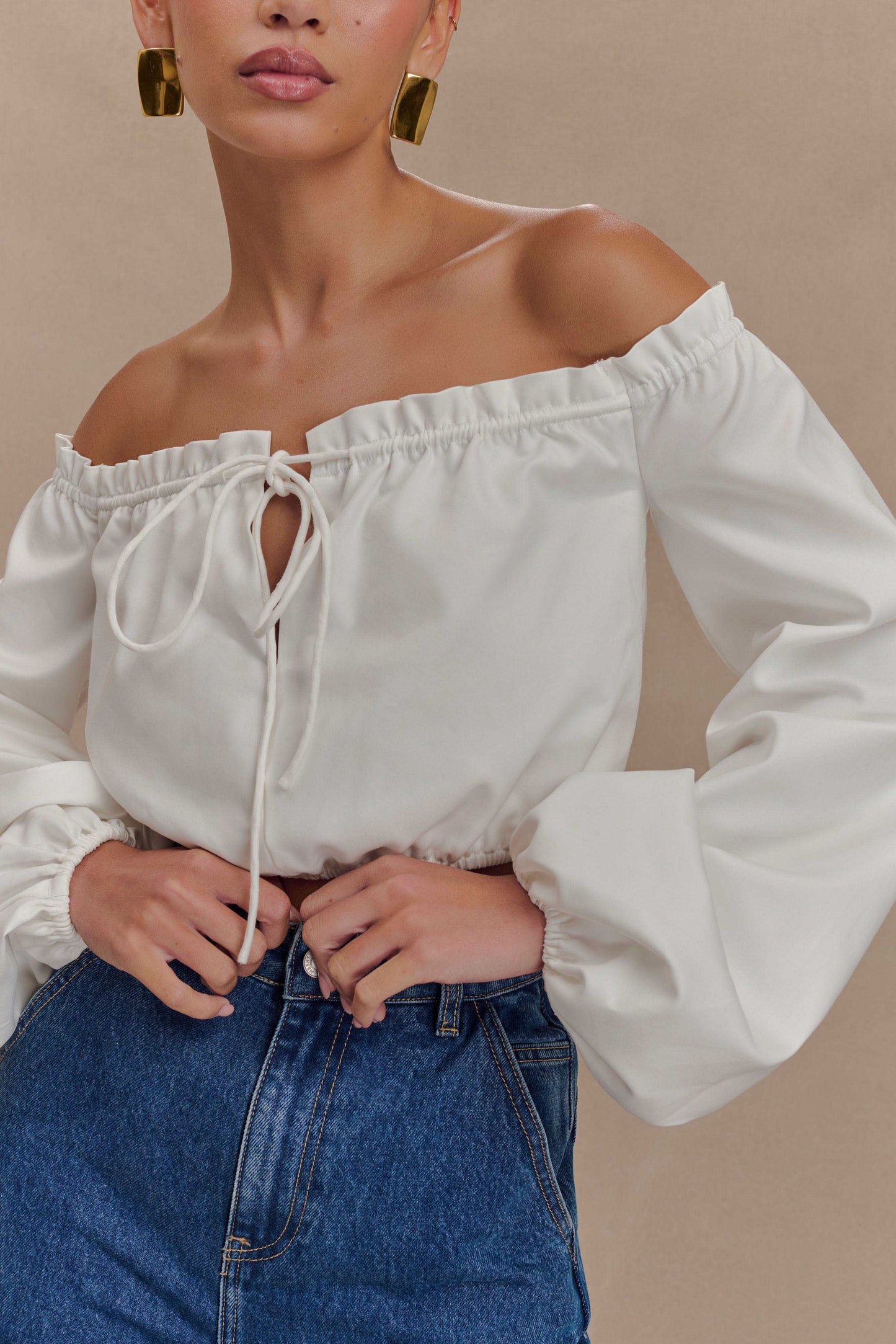 ROF Salome Düşük Omuz Crop Top - Beyaz
