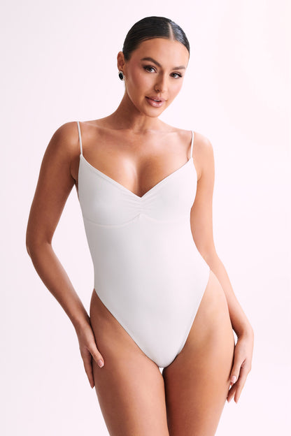 ROF Leah Geri Dönüşümlü Naylon Sırtsız Bodysuit - Beyaz