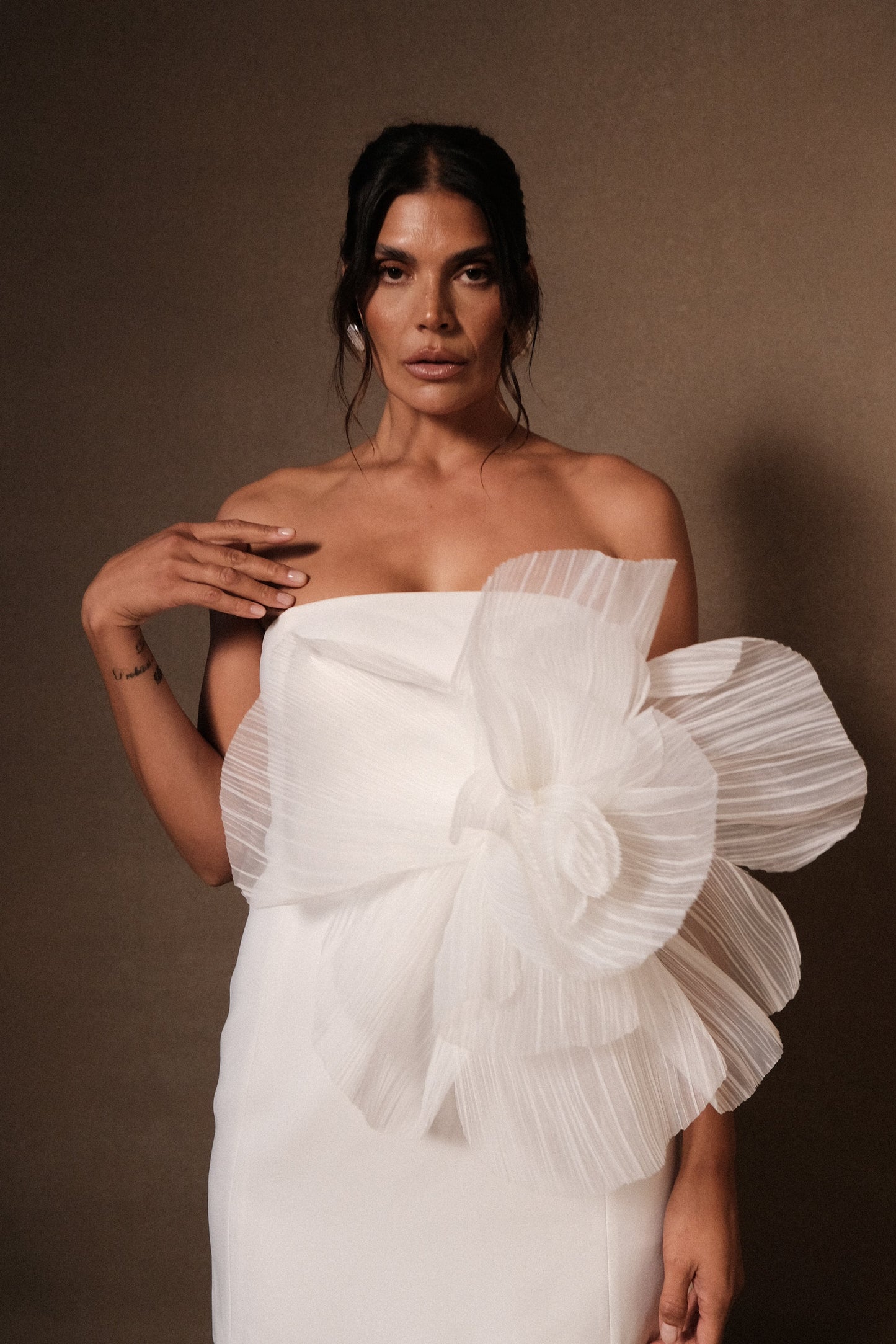 ROF Victoria Oversize Çiçekli Straplez Mini Elbise - Beyaz