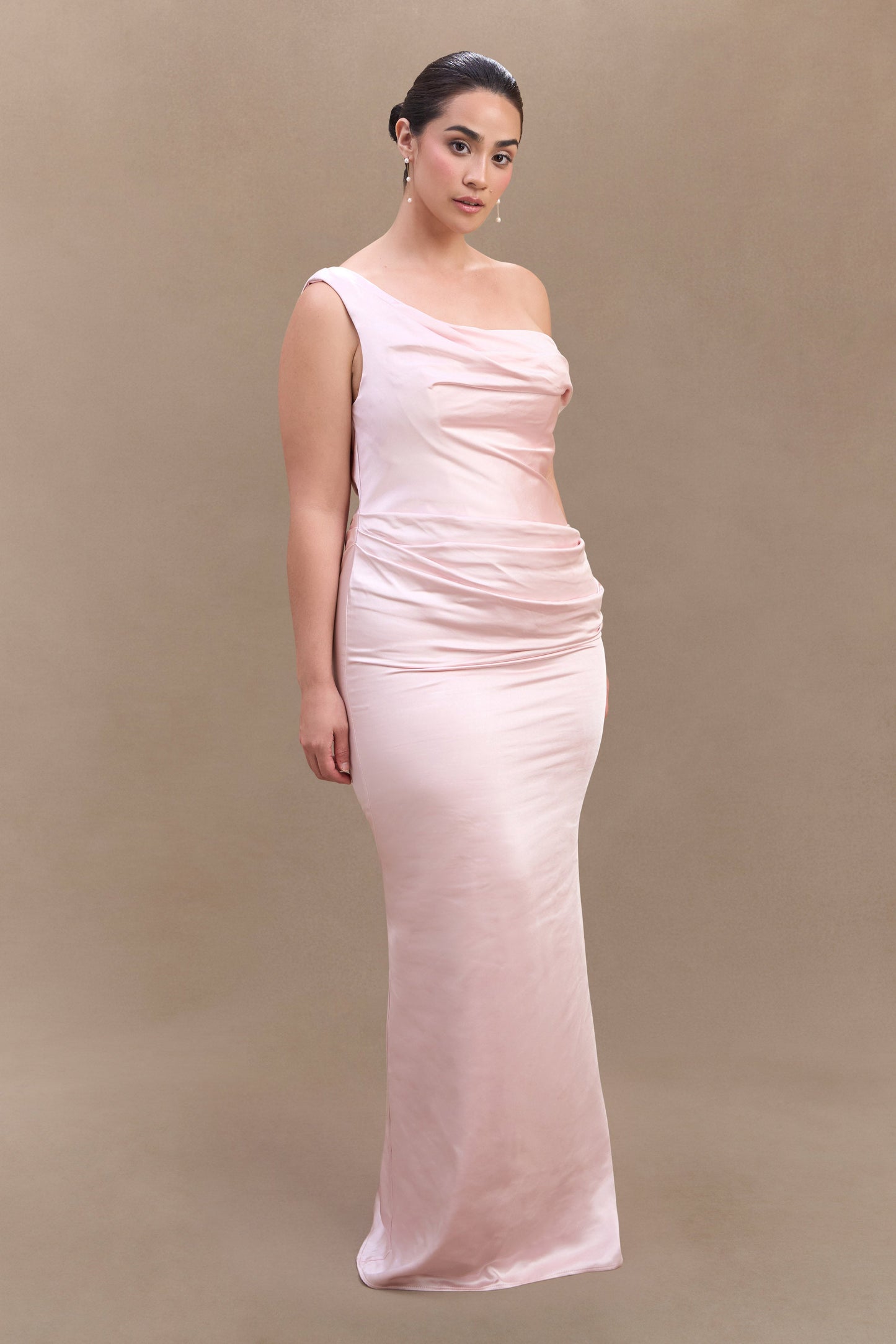 ROF Dalia Düşük Omuzlu Saten Maxi Elbise - Soft Pembe